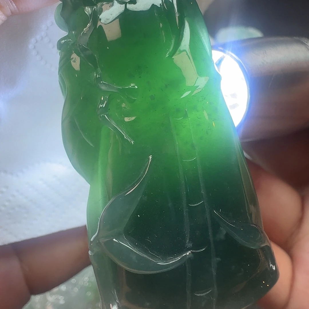 翡翠未镶嵌颈饰吊坠