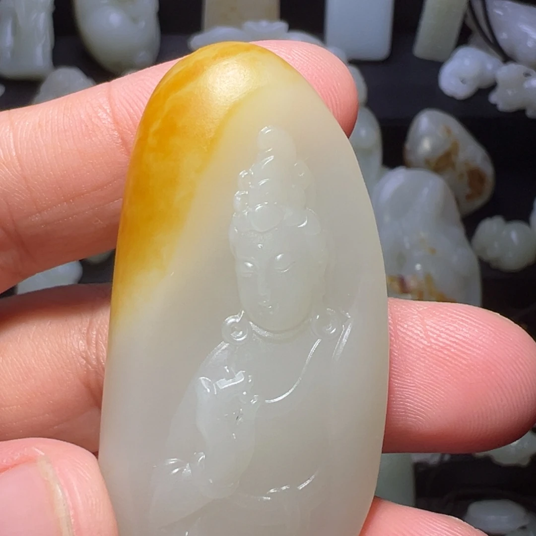 桥***叔颈饰未镶嵌和田玉