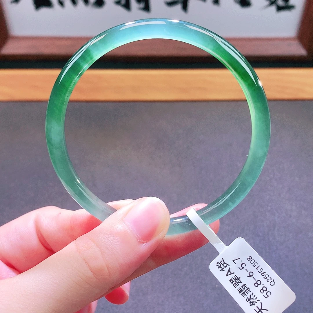翡翠未镶嵌手镯天然翡翠