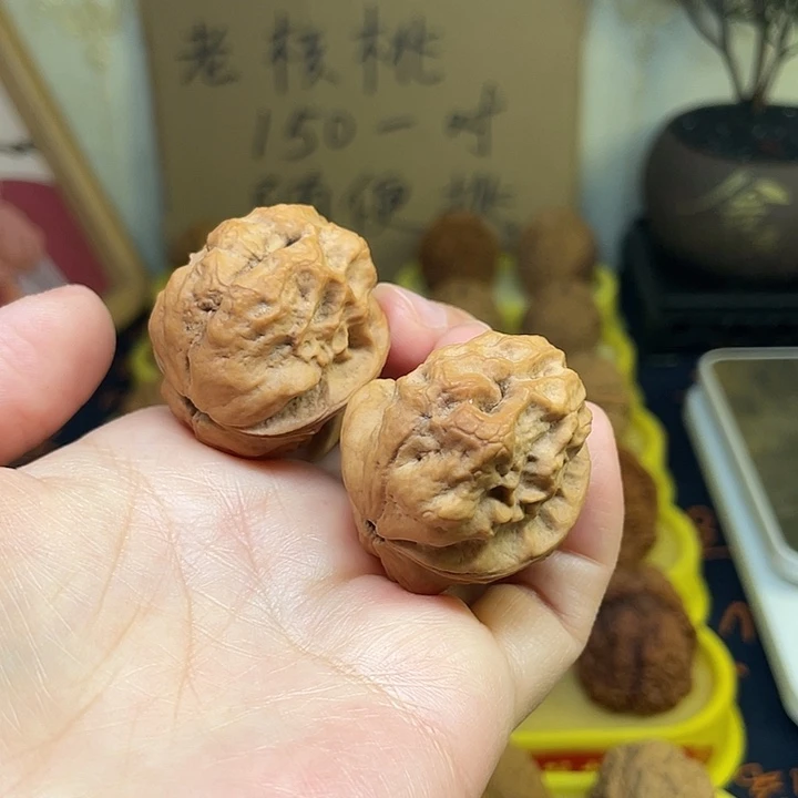 文玩核桃把件18、果冻蛙37