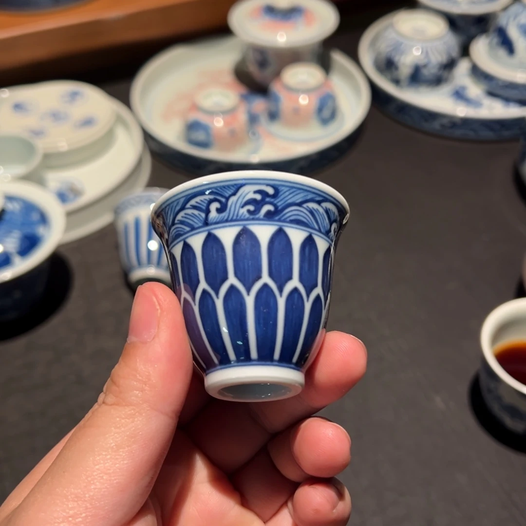 1***7瓷杯子菊瓣小杯子一个