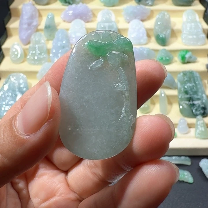 翡翠未镶嵌颈饰翡翠