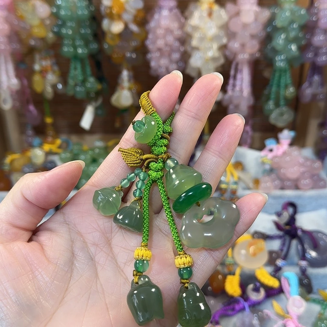 玛瑙/玉髓未镶嵌钥匙挂件