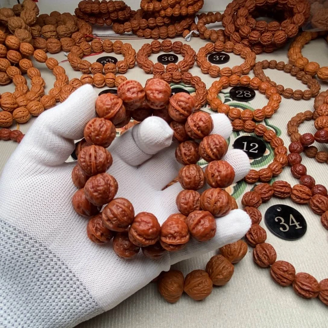 文玩核桃手串福利1.8龙珠