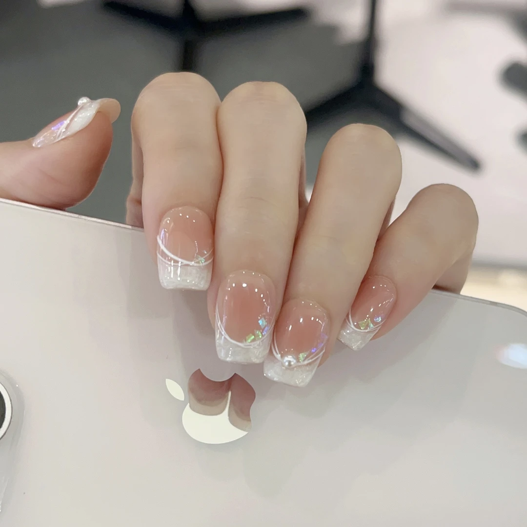 梨花白】2025爆款美甲日常自然高级感白法式气质短款显白穿戴甲