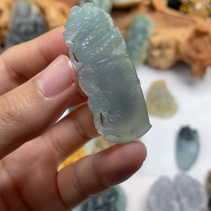 定制翡翠未镶嵌翡翠