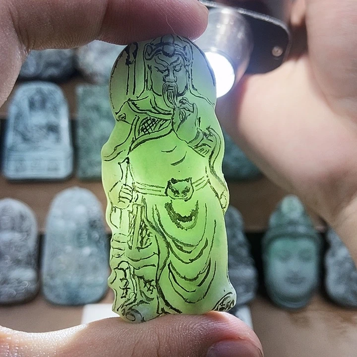 未镶嵌定制翡翠关公