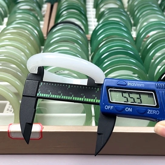 未镶嵌手镯东陵石