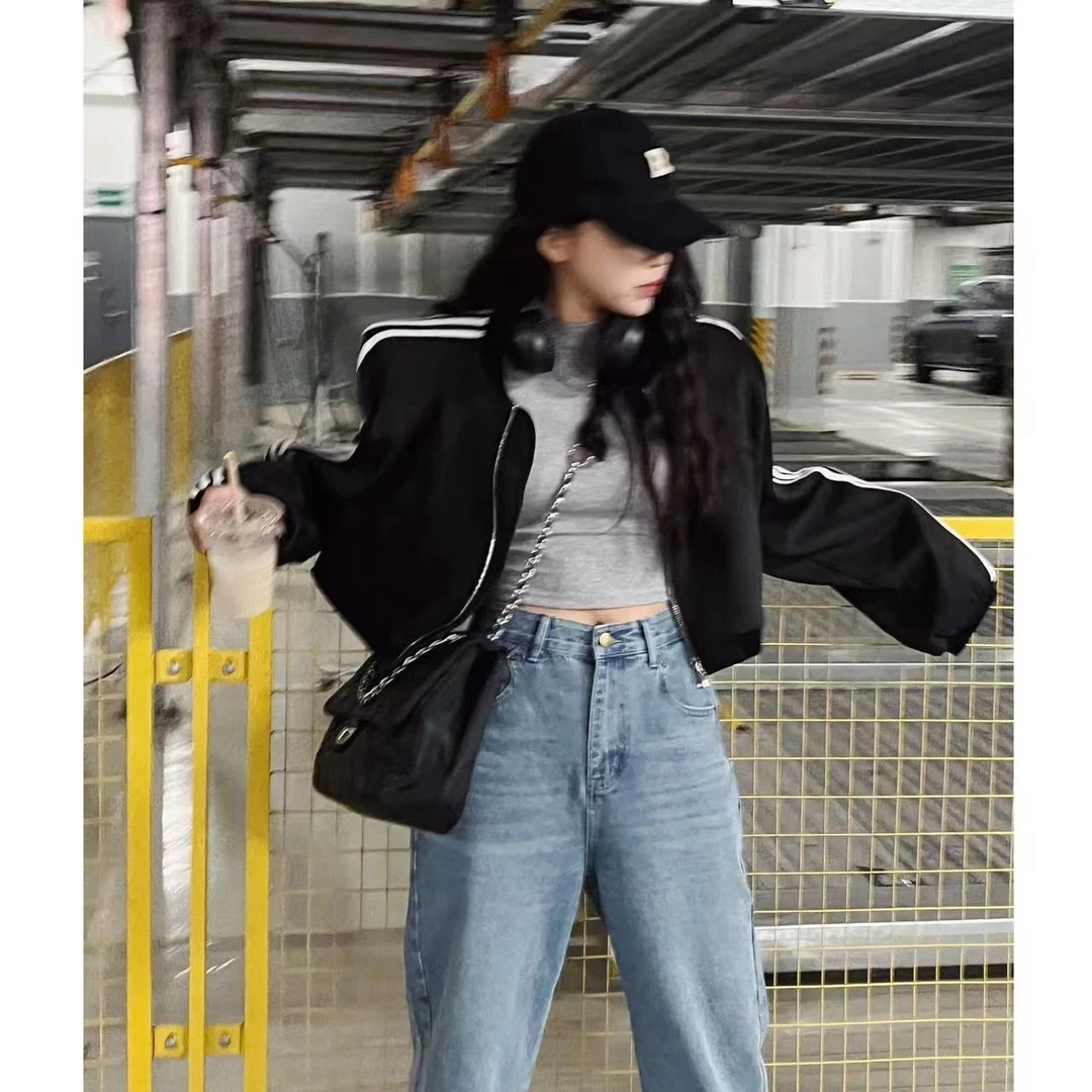 请叫我大韩 《黑桃A》韩版甜酷短款上衣显瘦三条杠长袖运动风外套