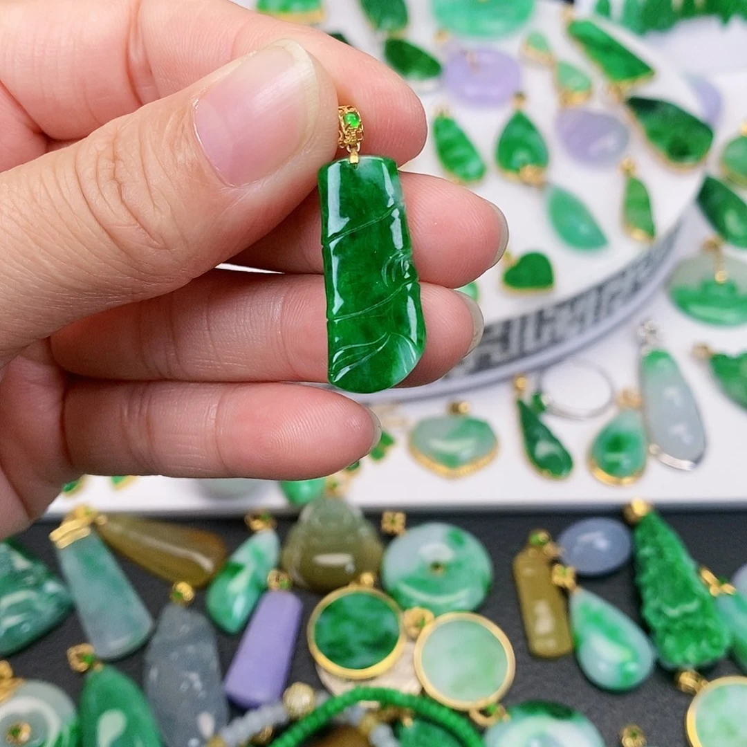 翡翠吊坠(不含链)未镶嵌