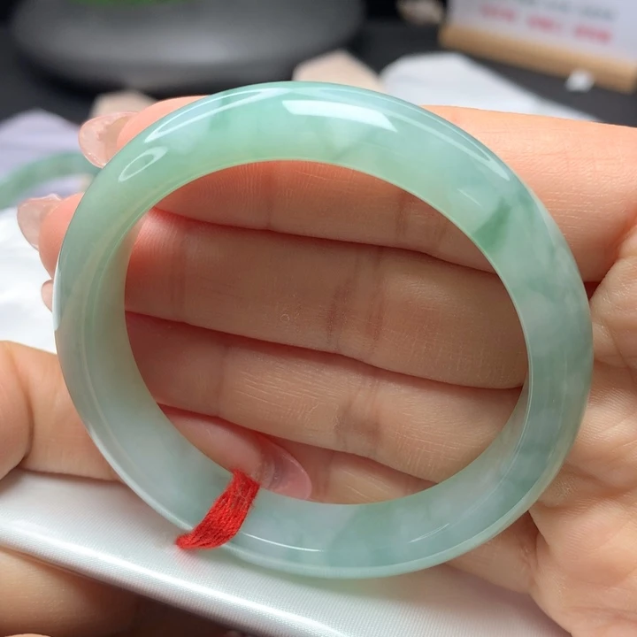 翡翠手镯未镶嵌54545555