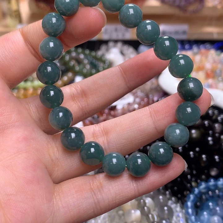 未镶嵌手串水晶9.4蓝水翡翠性价比，有一颗理发失败