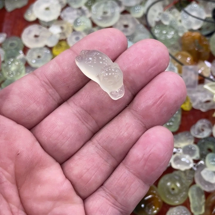蛇纹石玉合金颈饰