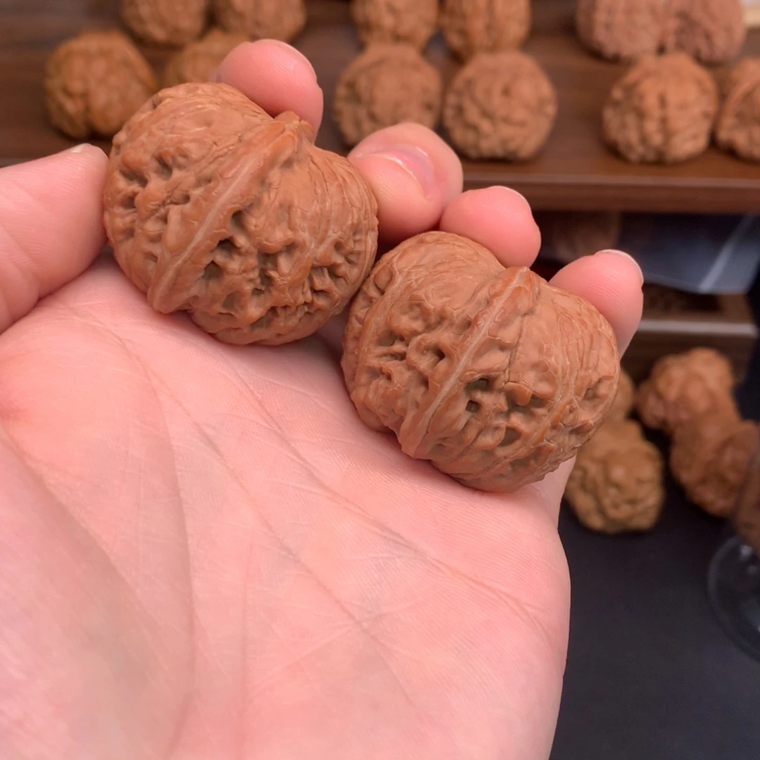 文玩核桃吊坠40元宝