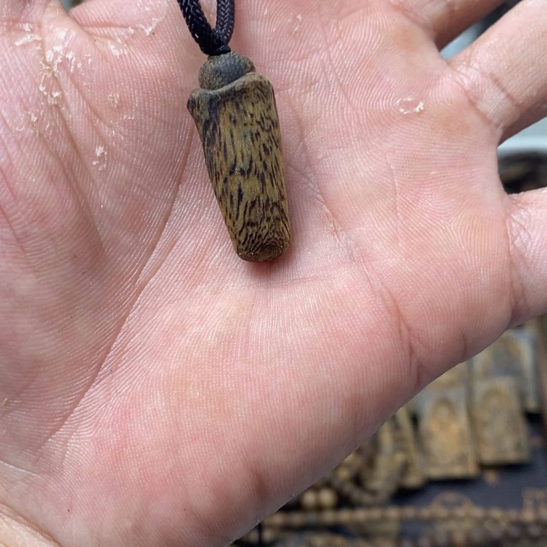 沉香碎屑沉香子弹头