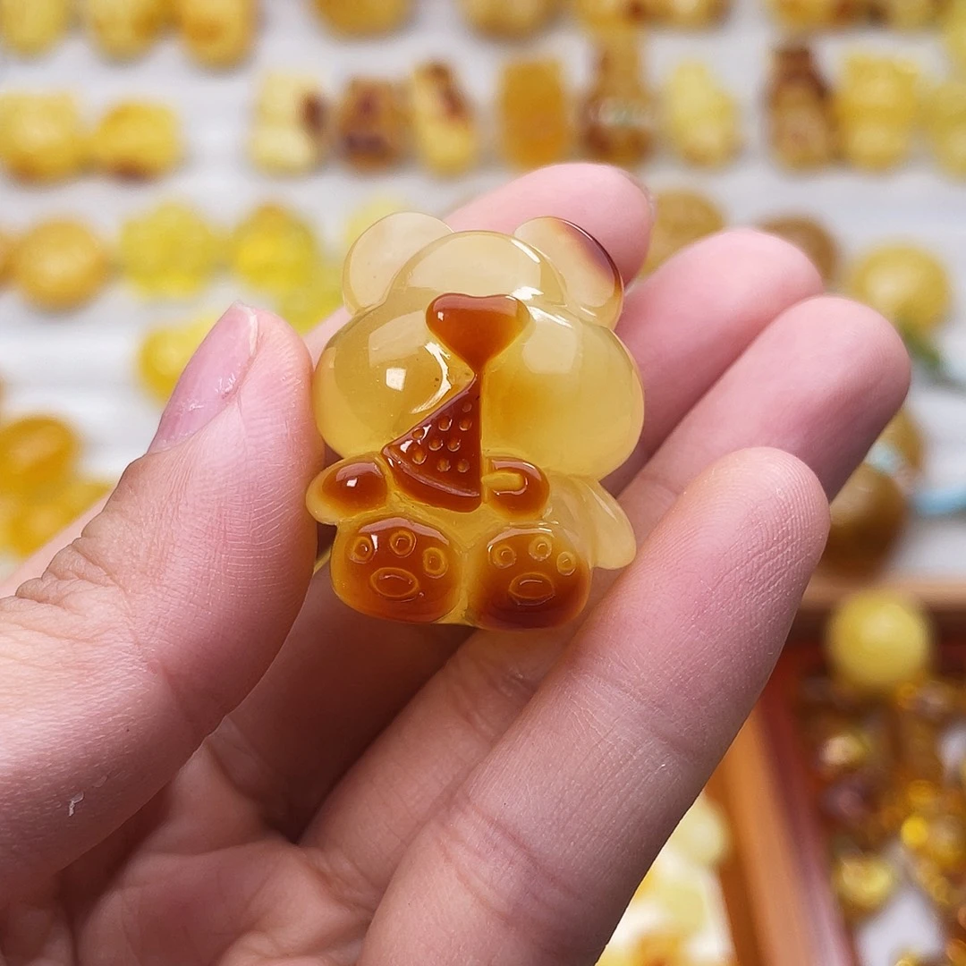 宁***欢未镶嵌吊坠(不含链)琥珀