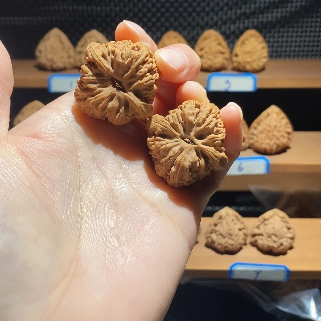 吊坠文玩核桃34尺寸南疆石手捻儿