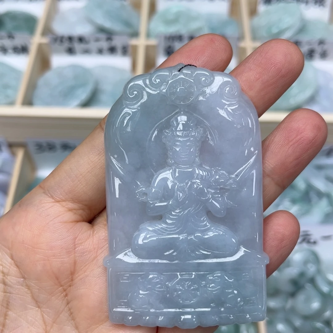 颈饰未镶嵌翡翠大势至