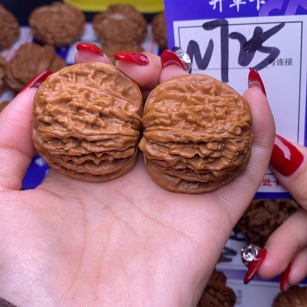 文玩核桃吊坠W725链接 四座楼42尺