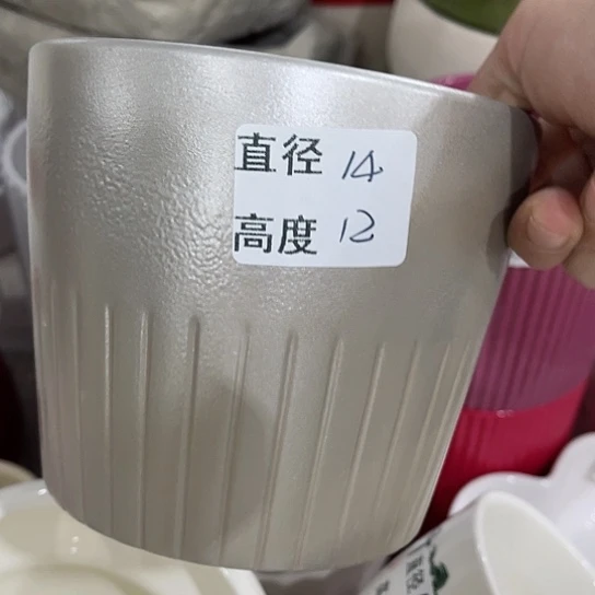多肉绿植陶瓷花盆9.9包邮，有孔
