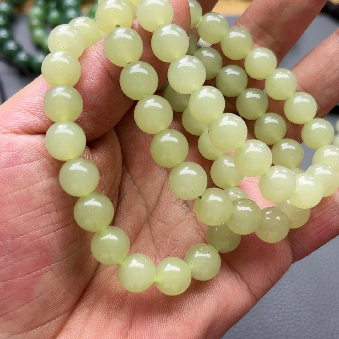 和田玉未镶嵌玉牌