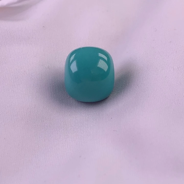 绿松石未镶嵌珠宝奇石13x11.6m。干净玉化料