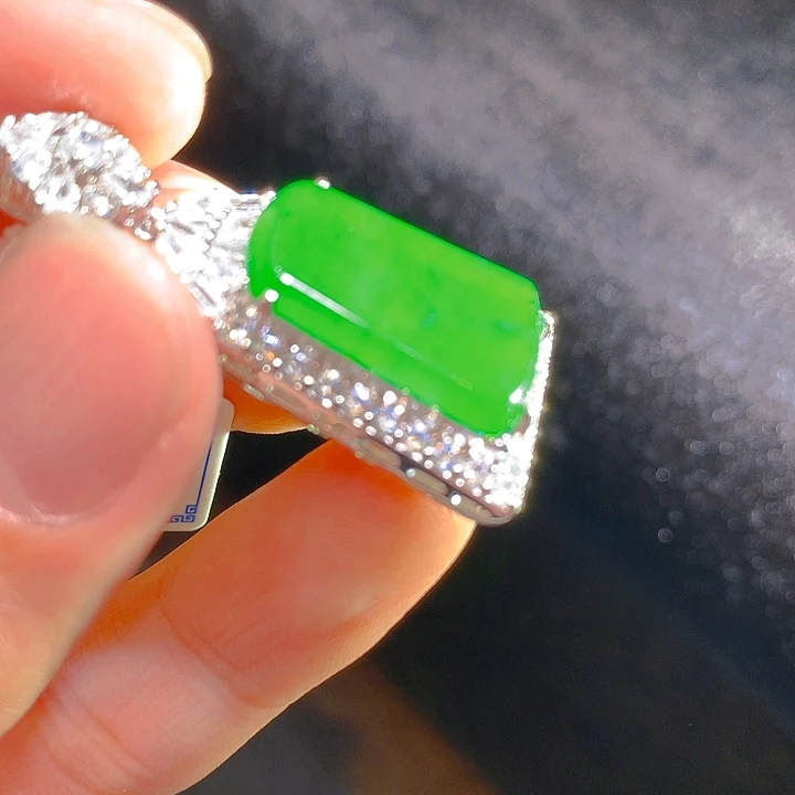【闪购商品】翡翠颈饰银S925镶嵌翡翠
