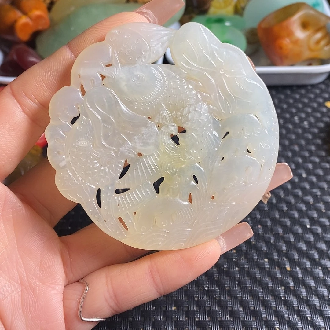 岫岩老玉（透闪石质玉）未镶嵌珠宝奇石