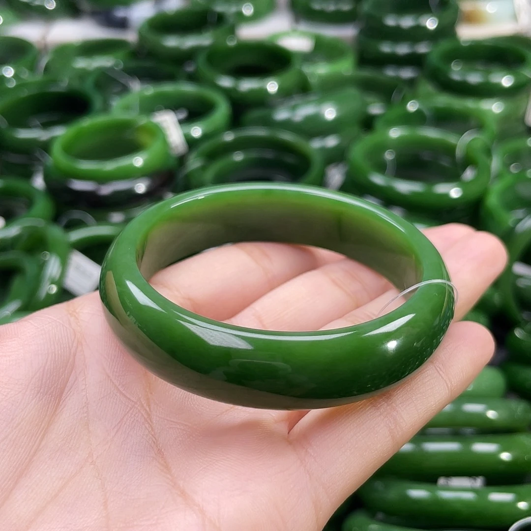 未镶嵌手镯和田玉（碧玉）