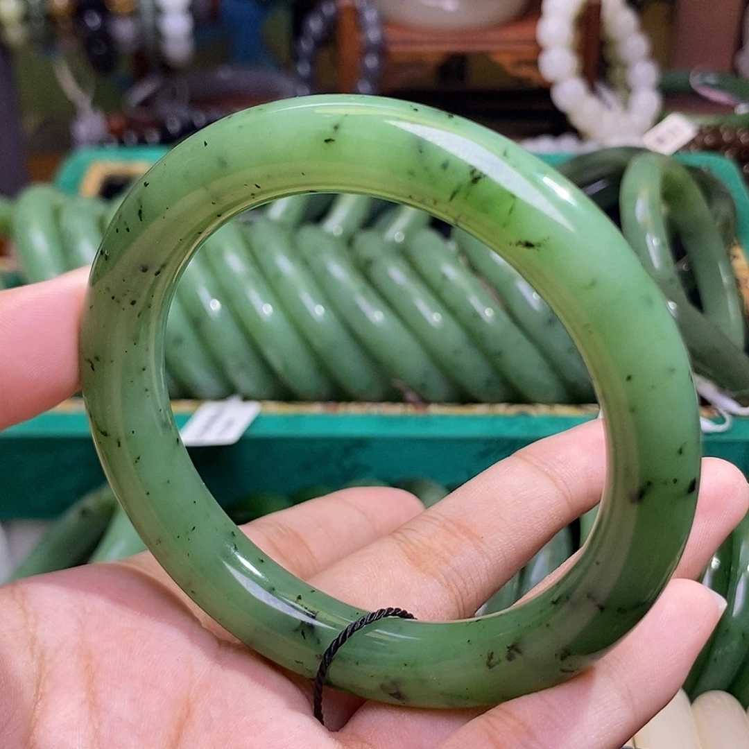 和田玉未镶嵌颈饰碧玉乌兰海特细料圆条手镯60.4