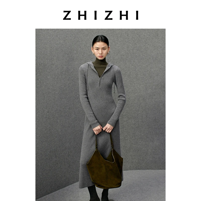 致知 玉珑子 弹力羊毛坑条连帽毛织连衣裙25年冬季ZZ2EWKLN026