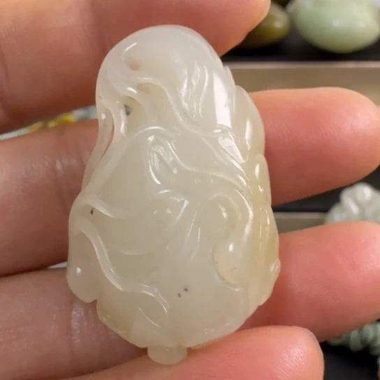 和田玉（糖玉）未镶嵌颈饰