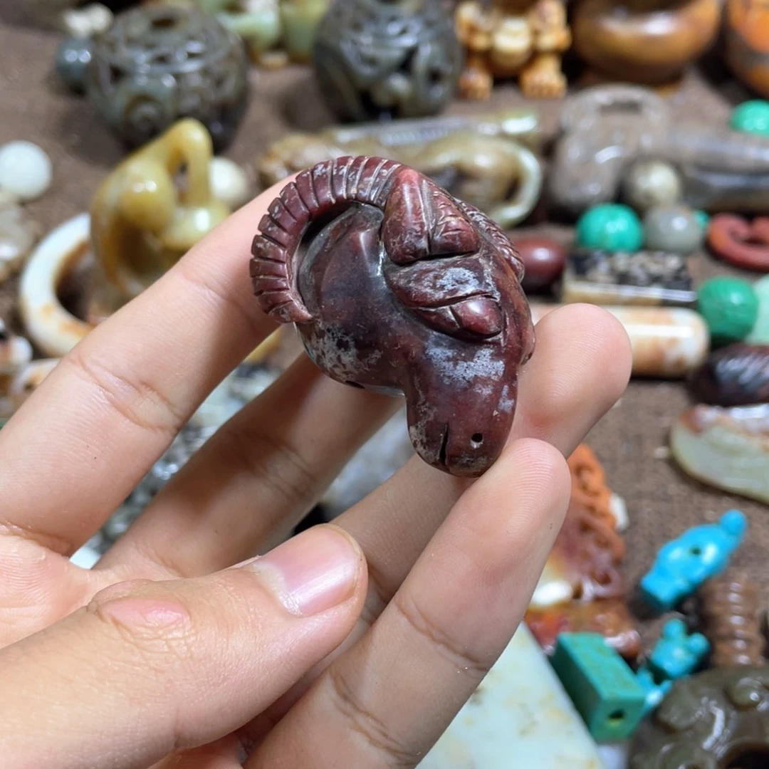 未镶嵌和田玉（糖玉）挂件