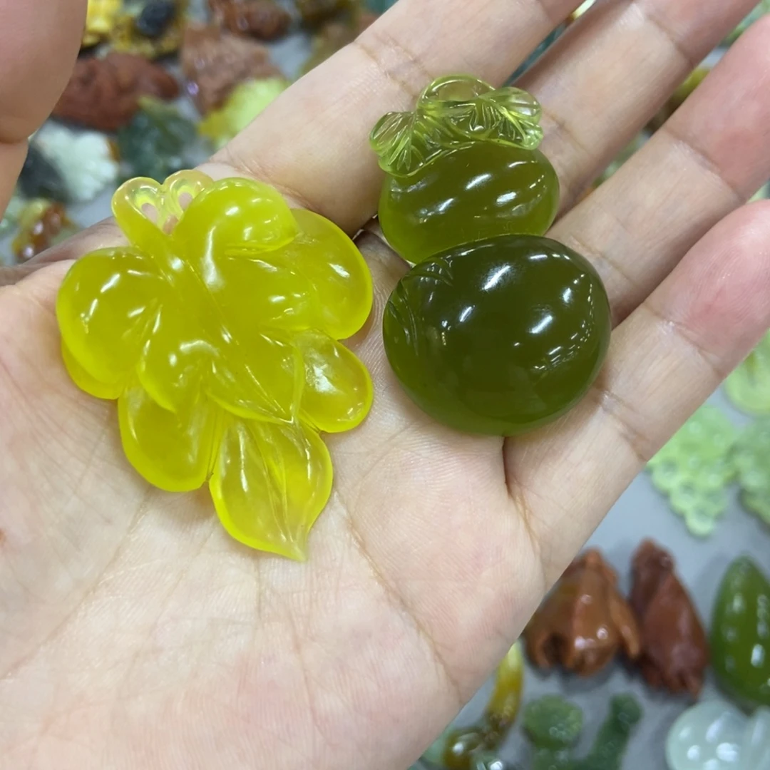 未镶嵌蛇纹石玉挂件追*风