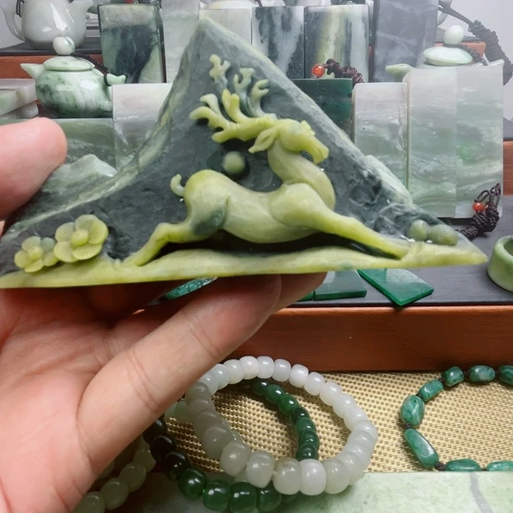 林***林未镶嵌独山玉珠宝奇石