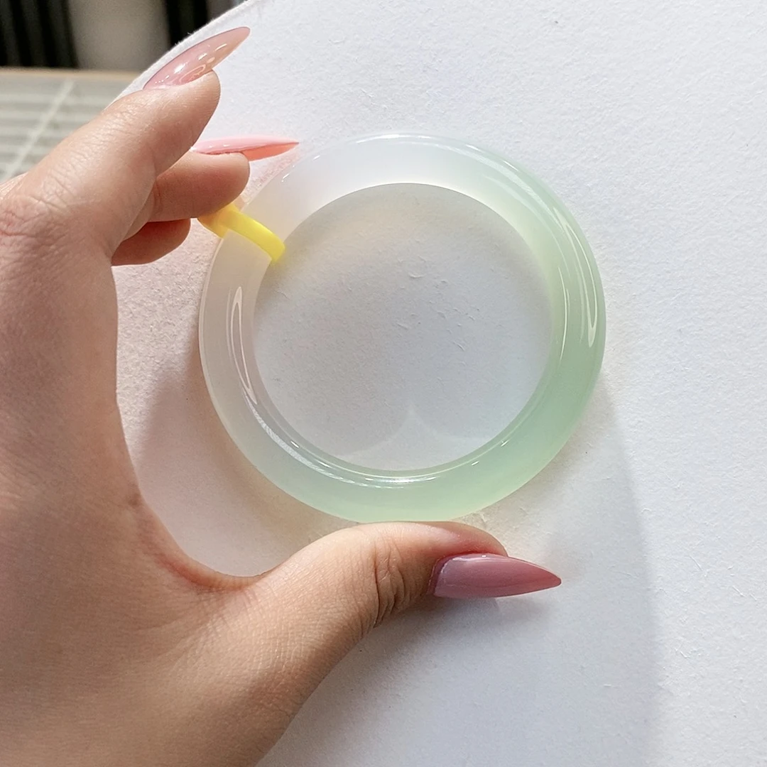 手镯玛瑙/玉髓未镶嵌56.3