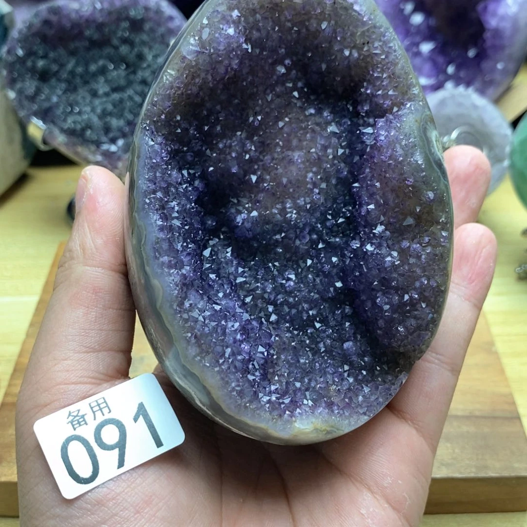未镶嵌水晶大型摆件（非配饰）