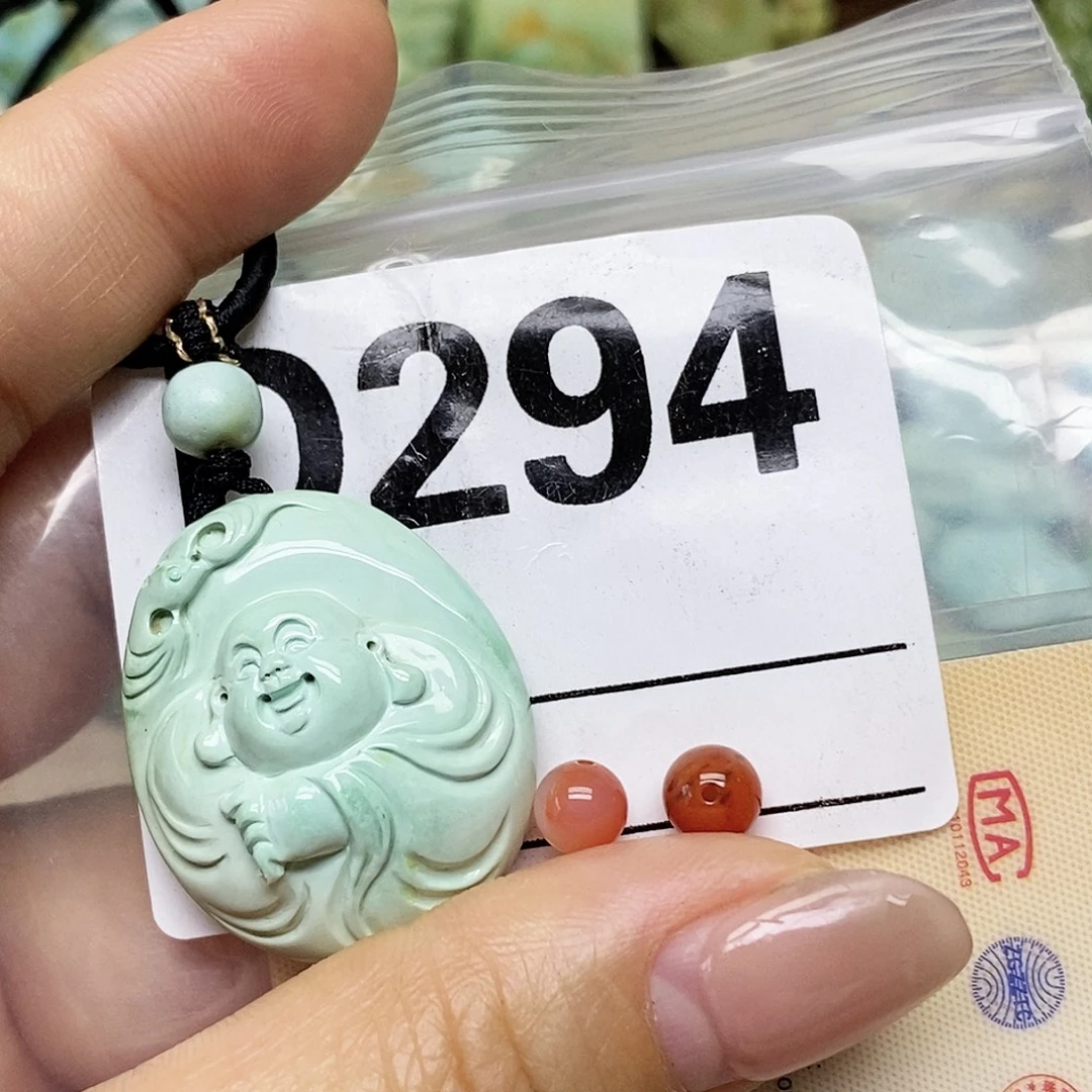 肖***南红玛瑙未镶嵌配饰