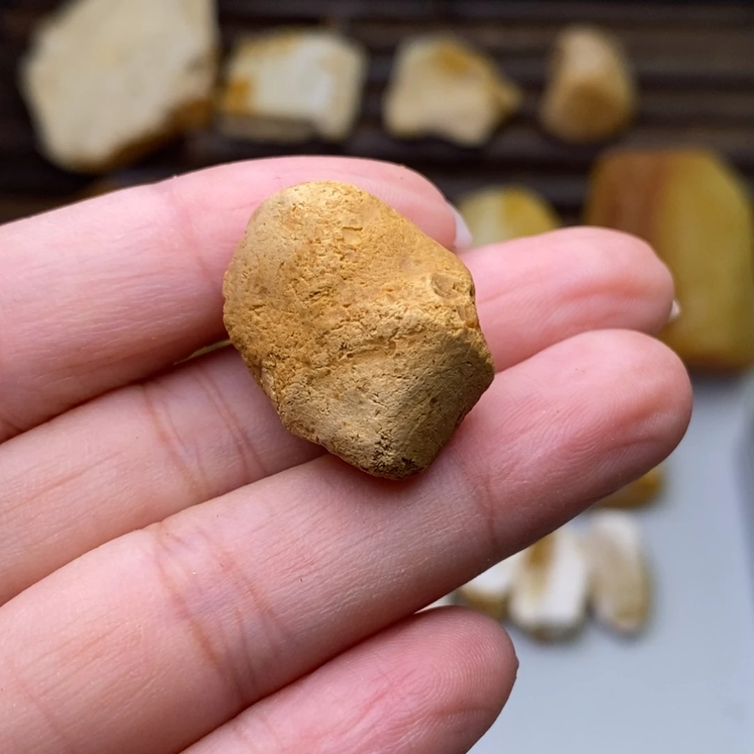 月***哥定制琥珀天然蜜蜡乌料