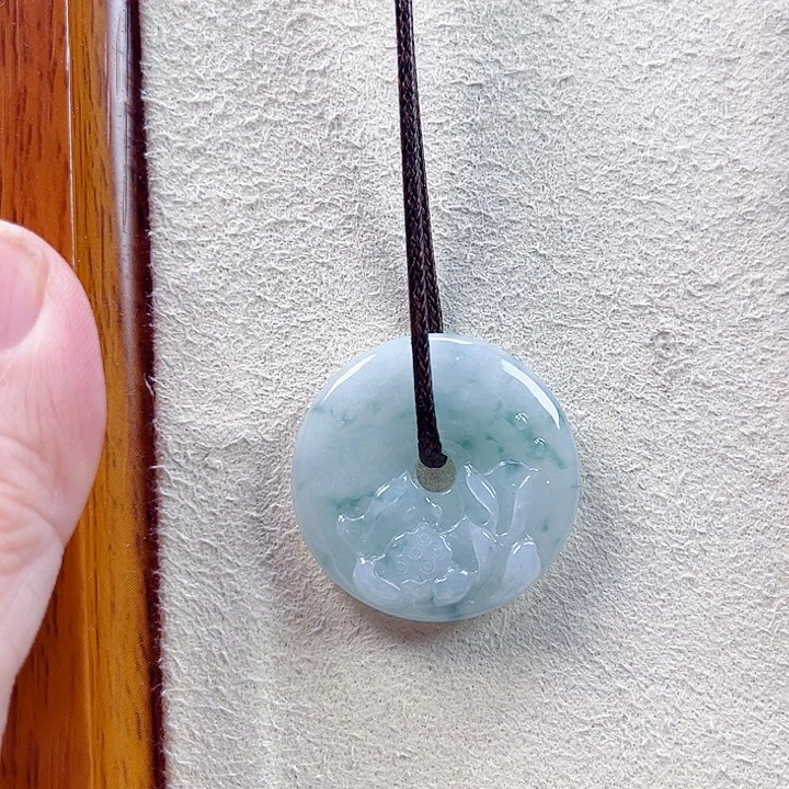 翡翠未镶嵌颈饰孤品