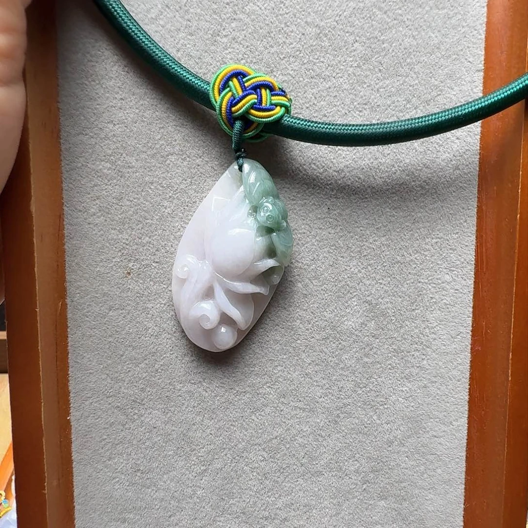 吊坠(赠链)未镶嵌翡翠