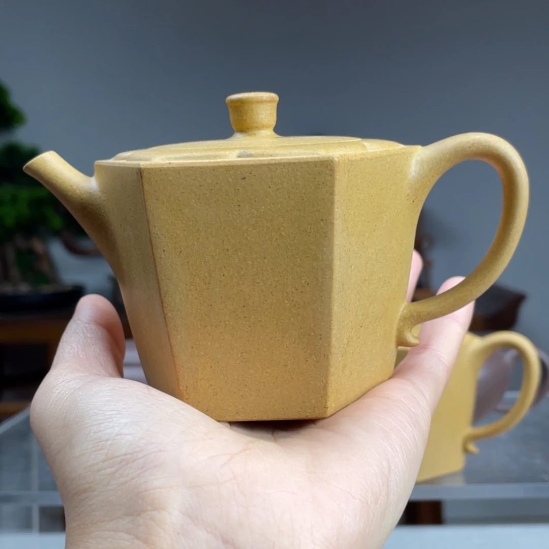 【闪购商品】紫砂茶壶用****3黄段六方菱花容量180cc