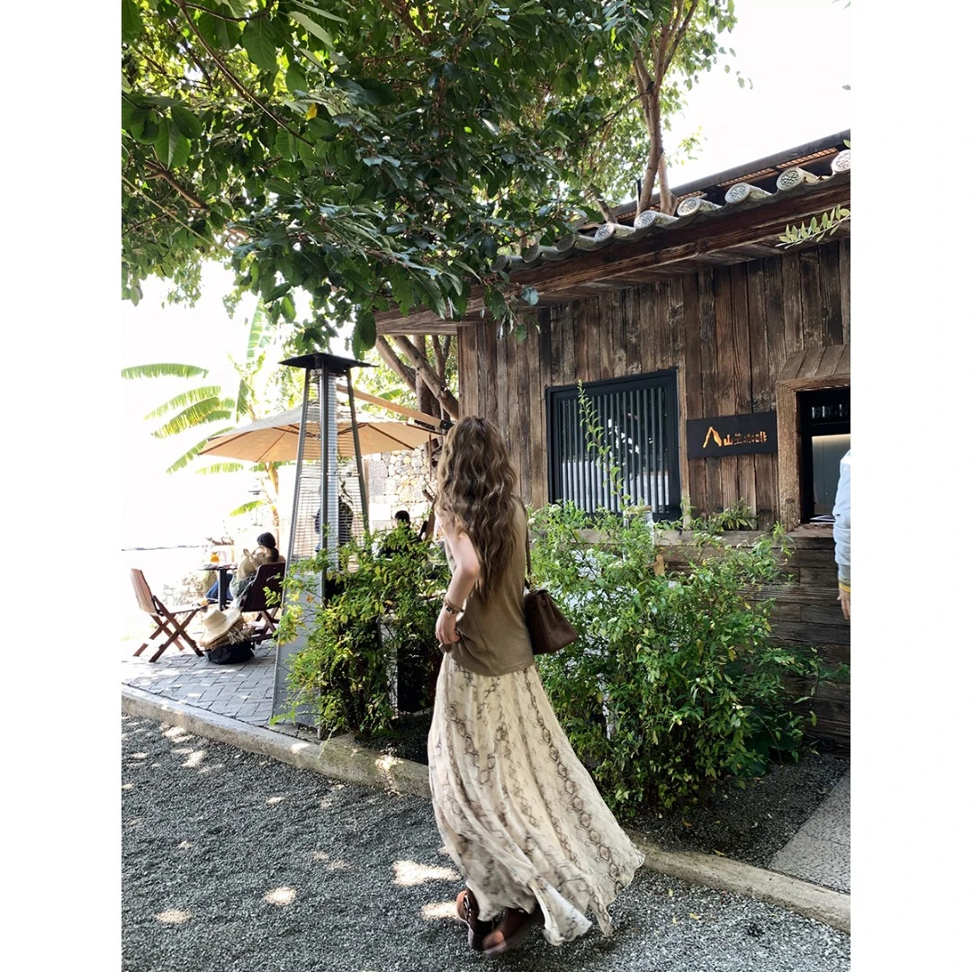 小君君布兰妮 浪漫禁忌/复古仿真丝高腰A字裙斜裁蛇纹半身裙0016