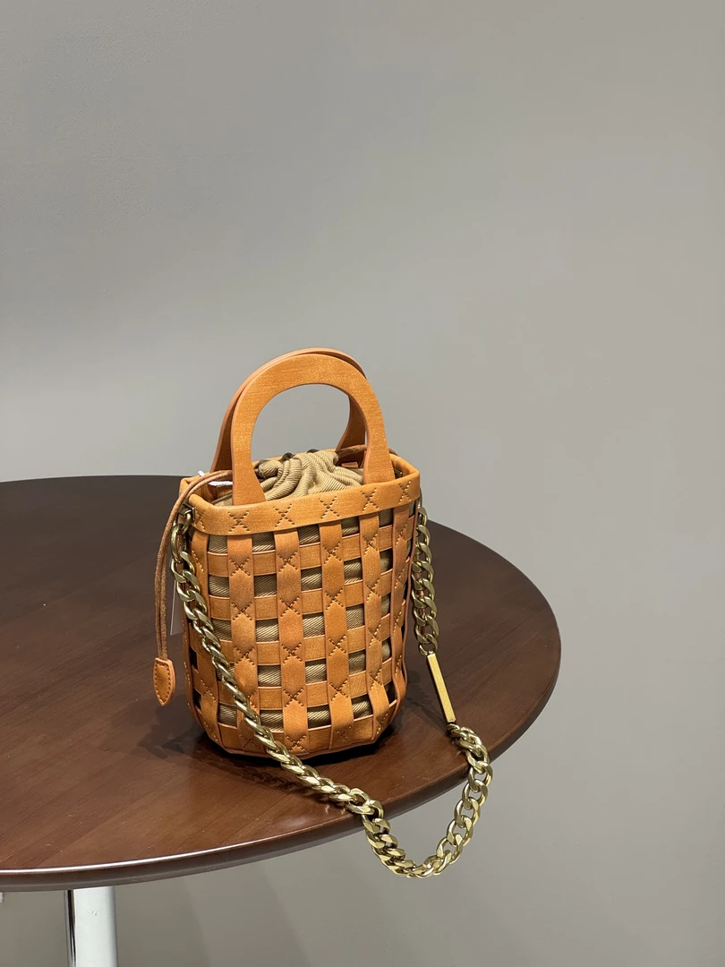 【南瓜水桶】2025时尚小众镂空手提水桶包百搭高级感链条包（25007）