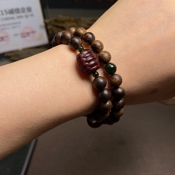 手串沉香越南芽庄绿棋瘤疤0.8设计➕紫檀木雕设计