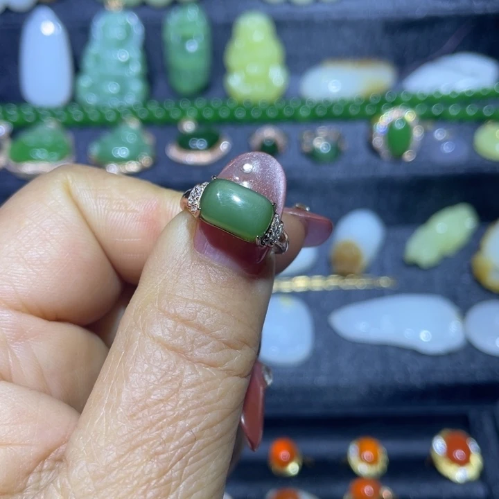 和田玉（糖玉）银S925镀金镶嵌戒指