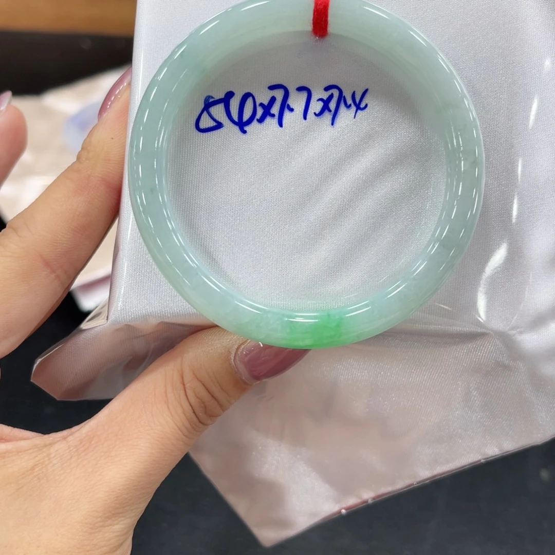 未镶嵌手镯翡翠翡翠