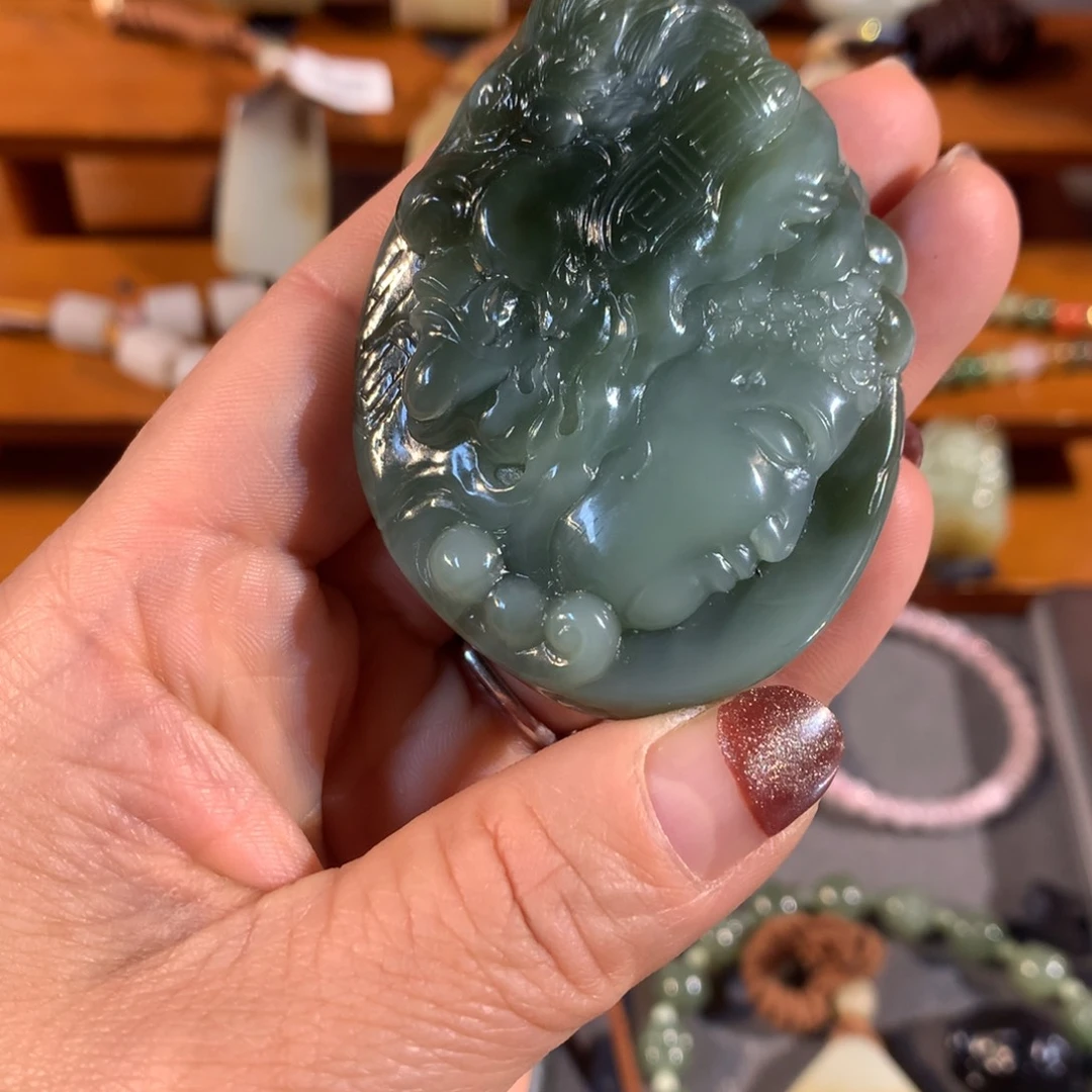 和田玉（糖玉）颈饰未镶嵌二****?