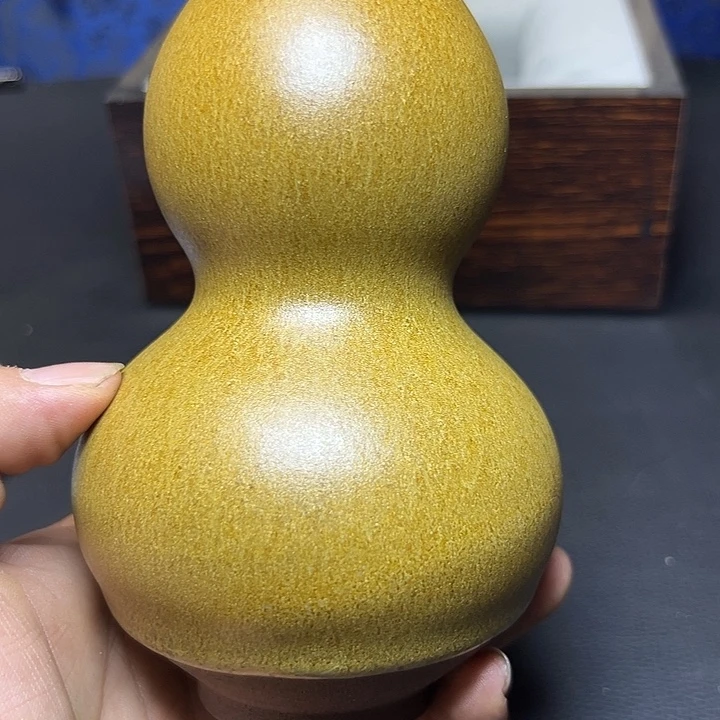 王***华茶盏彩金葫芦茶文化