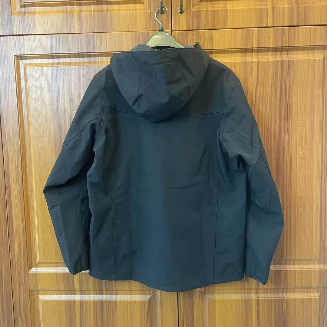 【50玫瑰外贸原单尾单】2024秋冬新款男款加绒保暖舒适冲锋衣外套